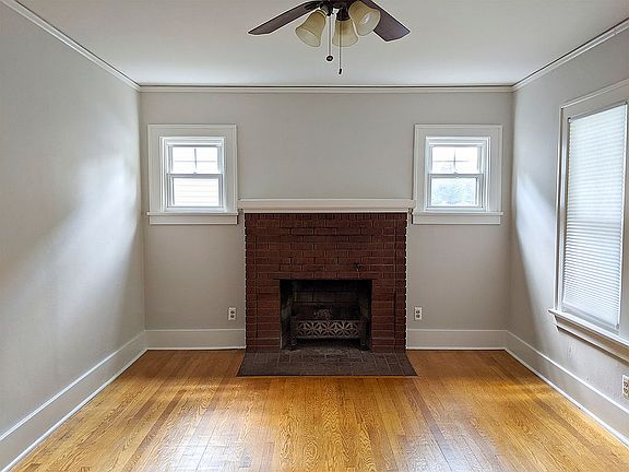 Living room, oak plank floor