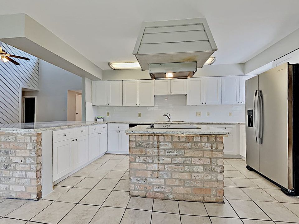 1st image of 1110 Red Rock Canyon Dr