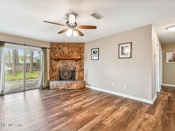 5th image of 9798 VICEROY Drive E