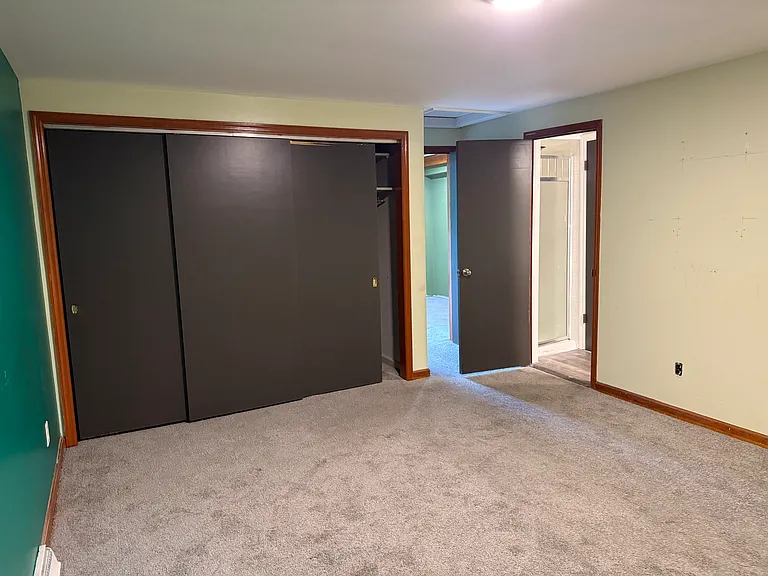 401 Hyde Park Dr — Photo 9