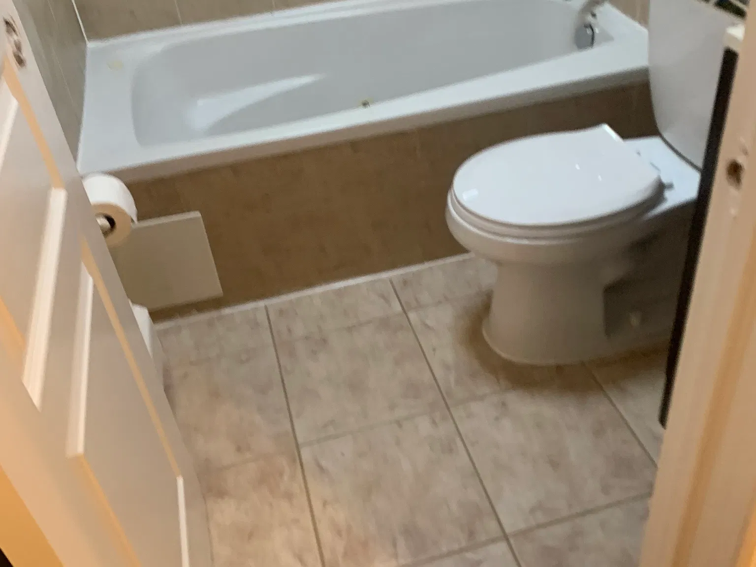 2 bed, 930 sqft, $2,800 — Photo 4