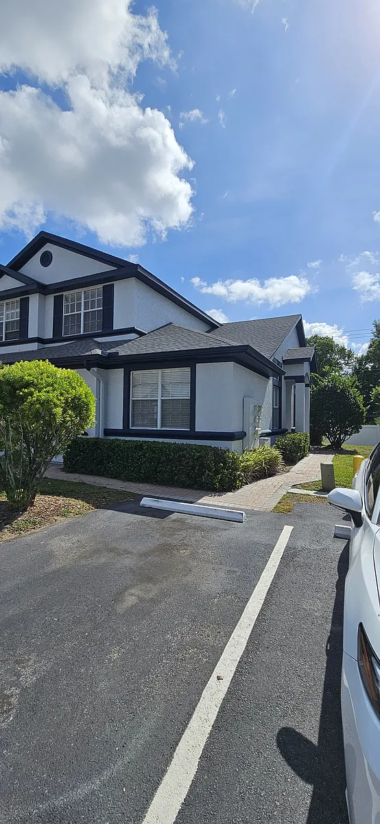 Building Photo - 1224 Summergate Dr