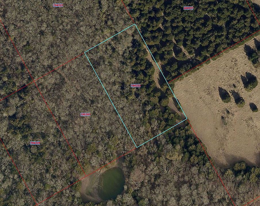 1st image of Lakeview Dr