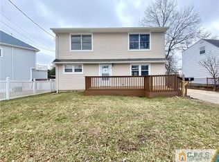 5 Bender Ave, Iselin, NJ 08830