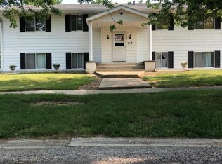 419 Commanche Ln, Lowell, IN 46356