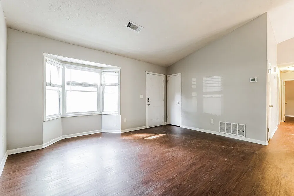 3 bed, 1.5 bath, 1046 sqft, $1,845 — Photo 4