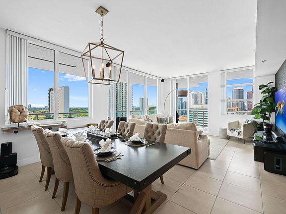 2nd image of 315 NE 3rd Avenue #1506