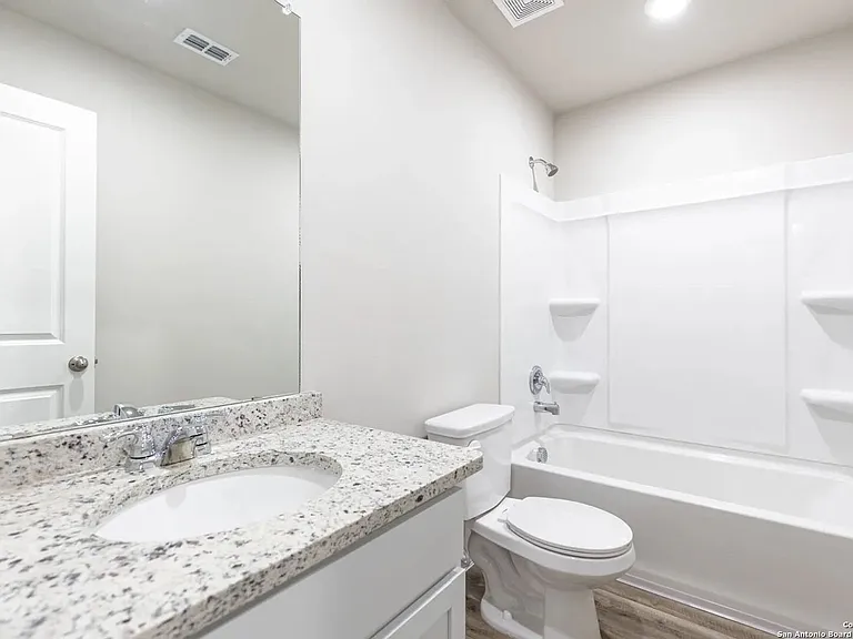 173 Damon Dr — Photo 12