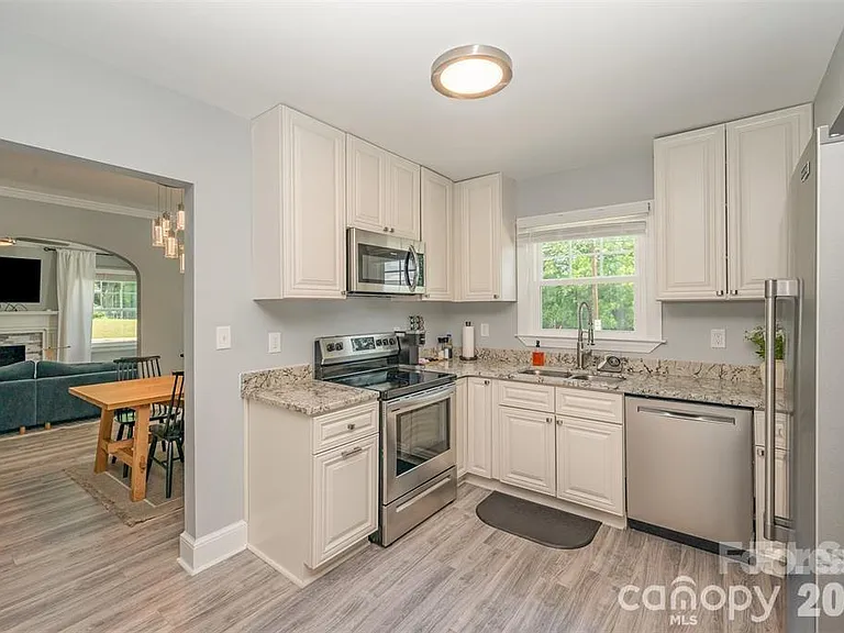 203 State St — Photo 10