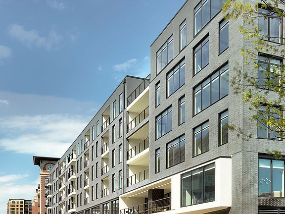 3rd image of 40 N Euclid Ave #Wait0