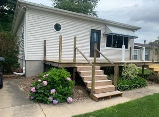 215 N True St, Griffith, IN 46319