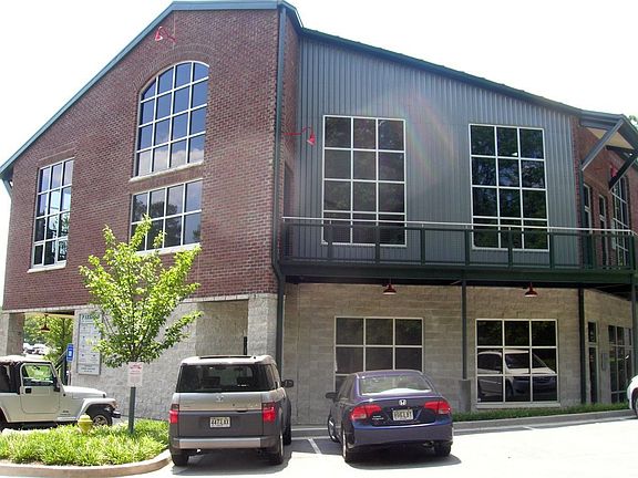 2556 Apple Valley Side View