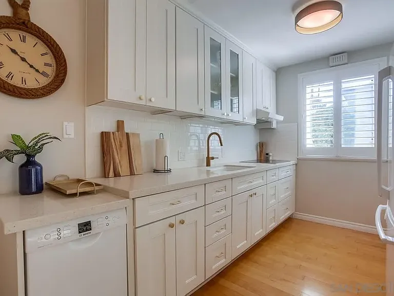 245 Coast Blvd #D2 — Photo 9
