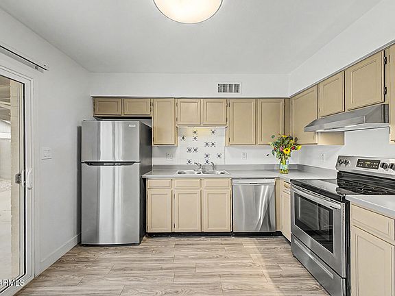 2nd image of 1327 S ALLEN Street