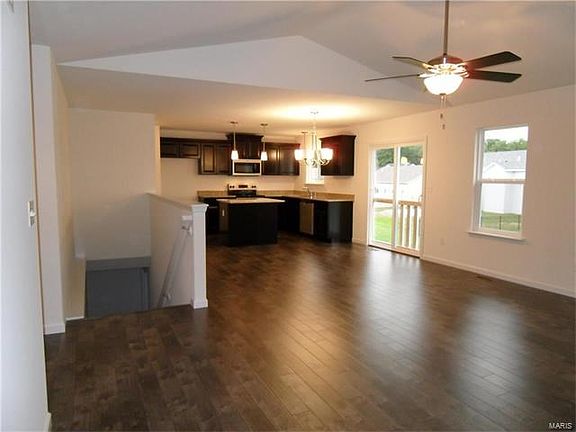 INTERIOR PICS ARE OF PREVIOUSLY BUILT HOME, SOME FEATURES & COLORS IN PHOTOS MAY NOT BE THE SAME AS THE HOME UNDER CONSTRUCTION - HOME DUE FOR COMPLETION MAY '17