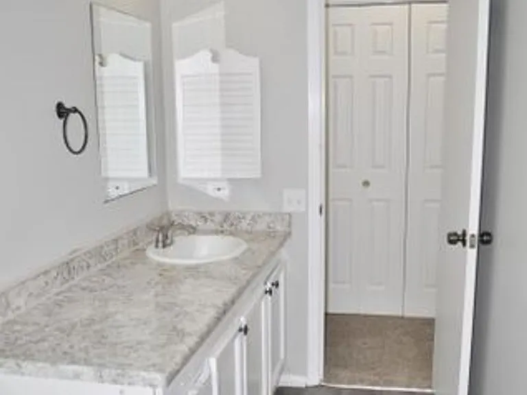 31 Pebble Hill Dr — Photo 13