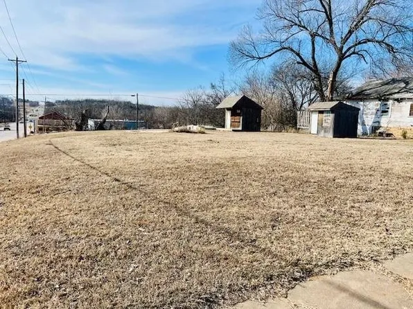 120 E Chicago Ave, Cushing, OK 74085