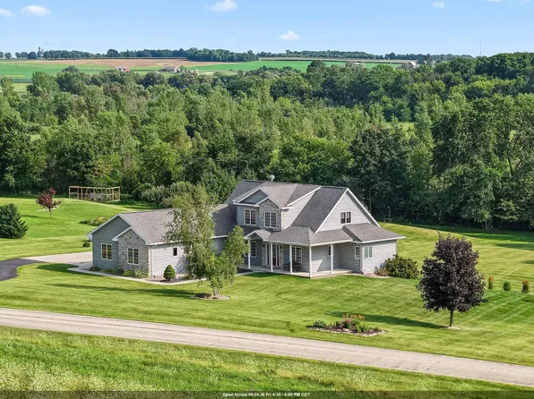 W5412 Bowe Ln, Fond Du Lac, WI 54937