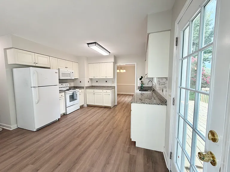 1912 Jupiter Hills Ct — Photo 15