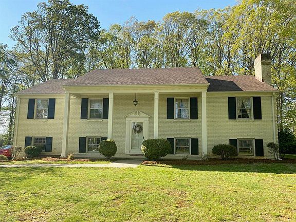 5th image of 1077 Farfields Dr
