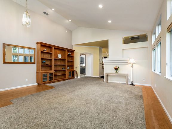 3rd image of 8562 Almond Bluff Ct