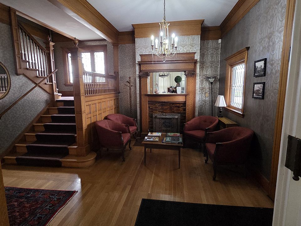 2nd image of 314 N 2nd St