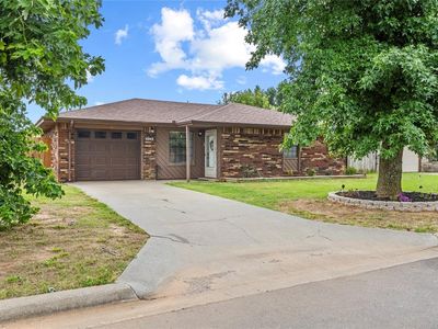 2104 Seth Ave, Weatherford, OK, 73096