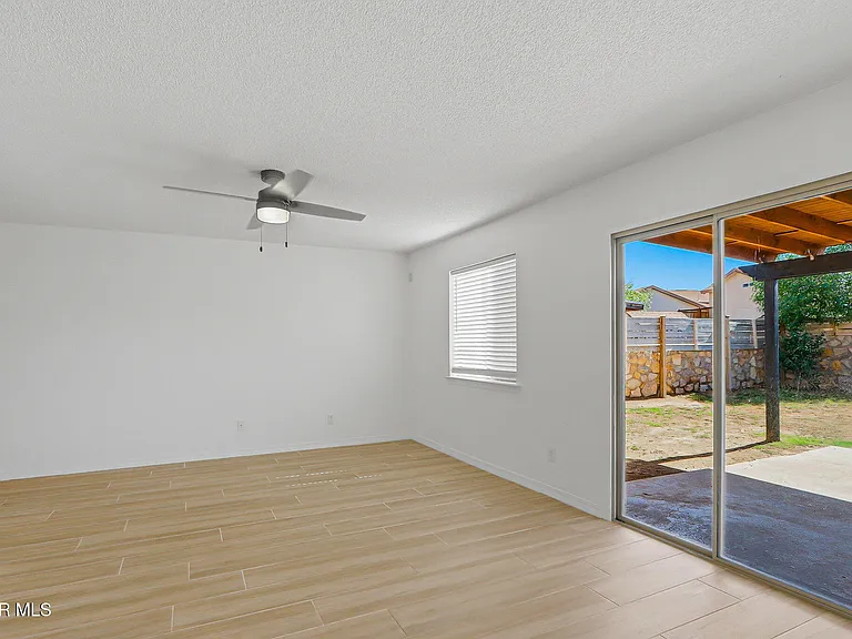 11961 Mesquite Miel Dr — Photo 12