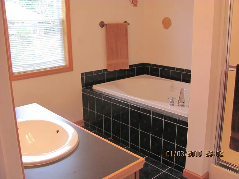 186 Bowers Ave — Photo 7