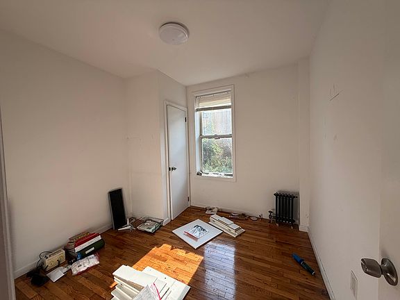5th image of 48-44 48th St #1R