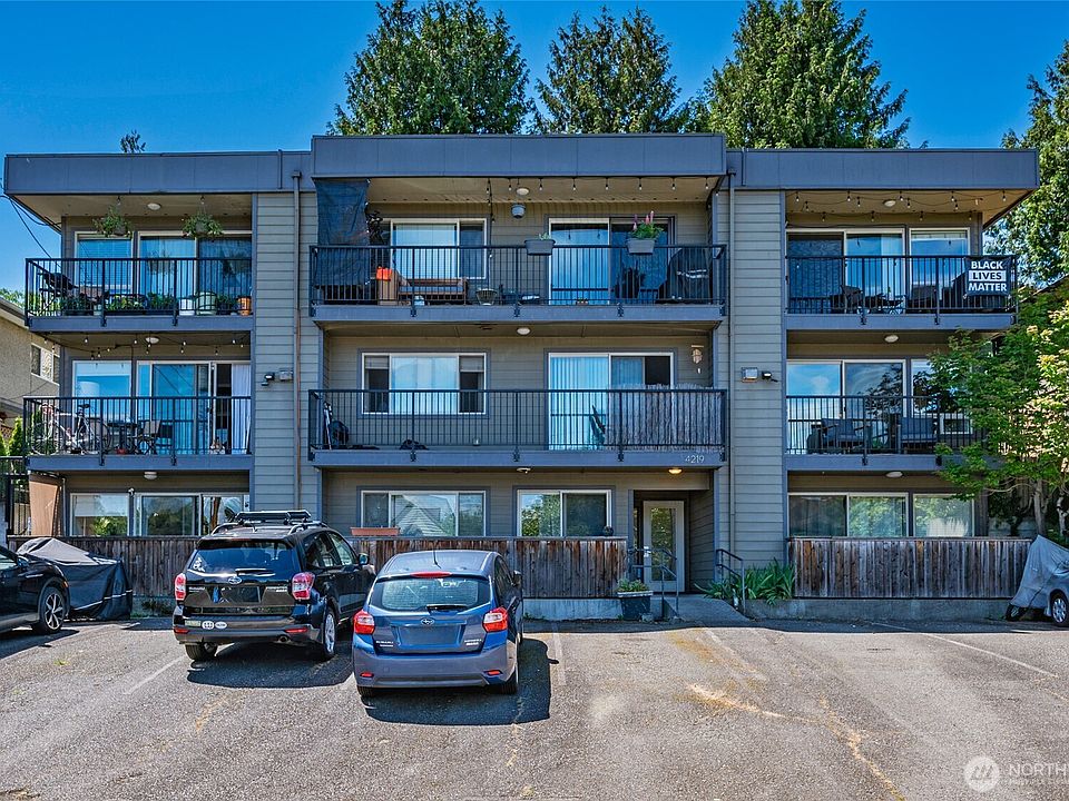 1st image of 4219 Whitman Avenue N #4