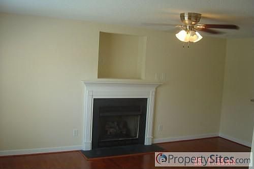 2nd image of 7815 Shiny Meadow Ln