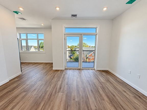 2nd image of 13 Warwick St #401