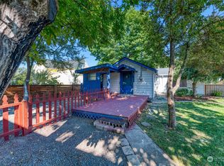 208 7th St, Snohomish, WA 98290