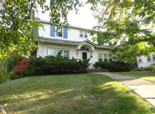 4032 Robinson St, Duluth, MN 55804
