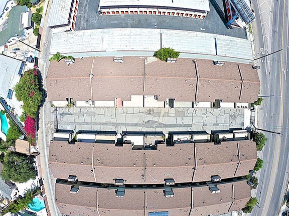 3rd image of 9607 Van Nuys Blvd Unit G