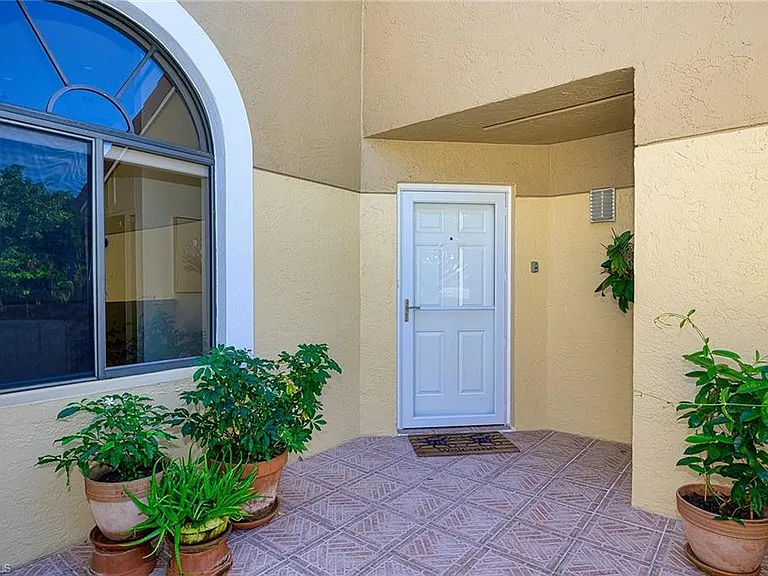 589 Beachwalk Cir #P-203 — Photo 23