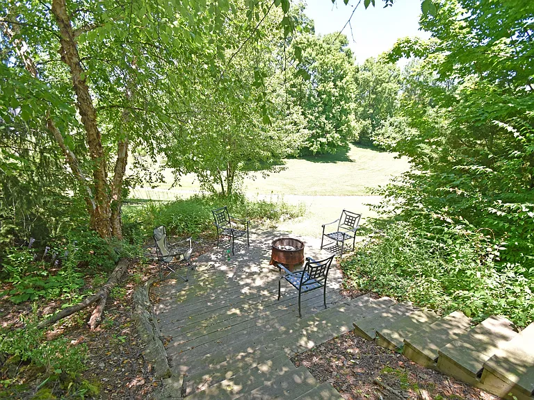6490 Glenarbor Dr — Photo 37