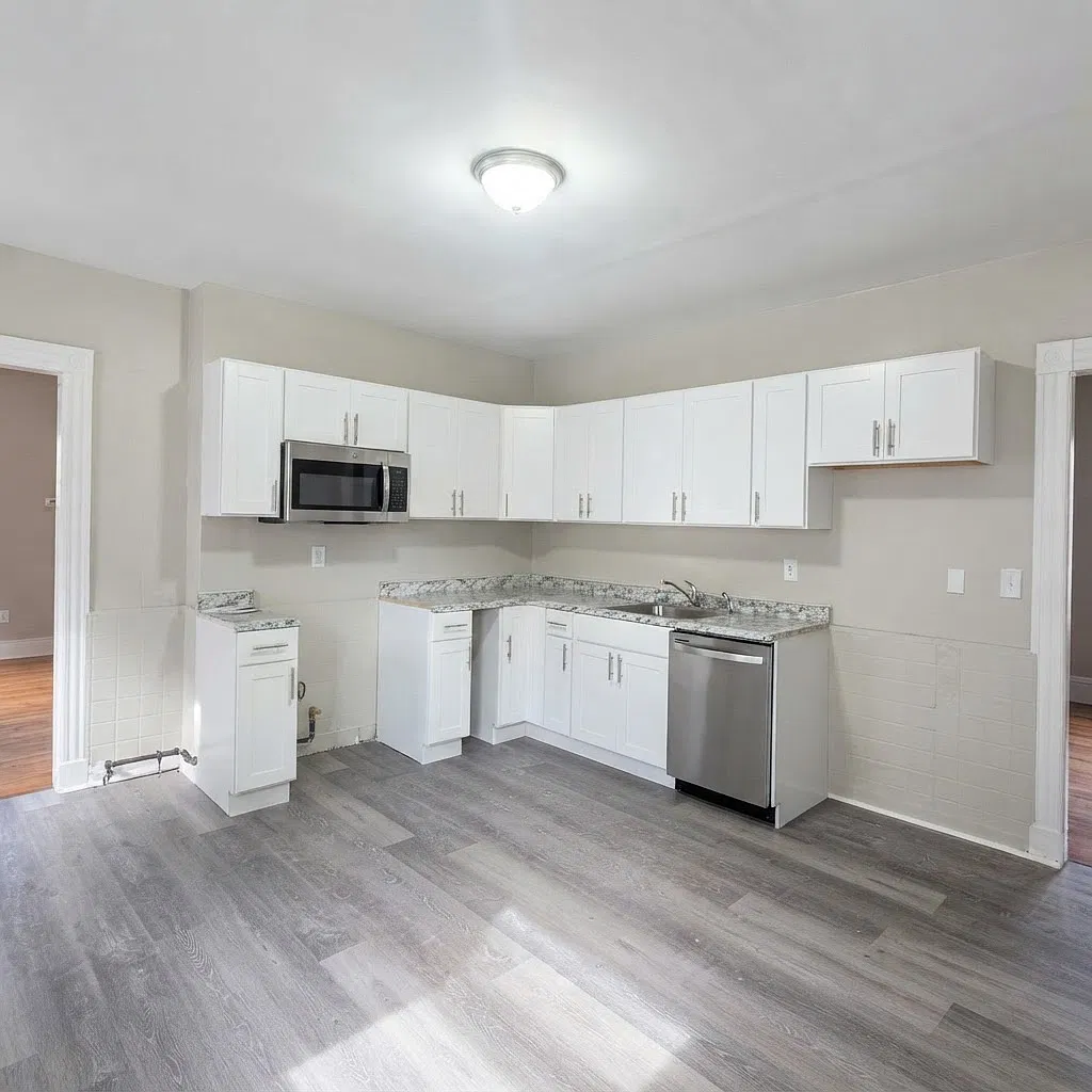 3 bed, 1348 sqft, $2,100 — Photo 2