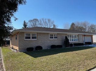 2323 44th St, Two Rivers, WI 54241