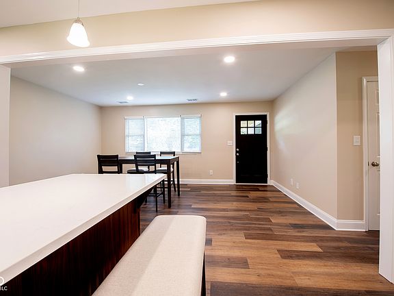 5th image of 2516 Colony Ct
