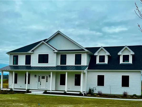 100 Explorer Dr N, Saunderstown, RI 02874