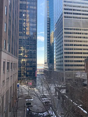 Rented by WIRE International Realty | media 6