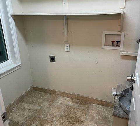 5th image of 253 McDonald Ave #253