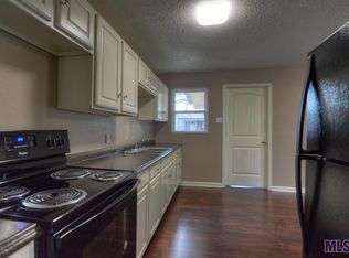 14207 Oak Meadow St, Prairieville, LA 70737