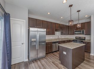 9082 Demarest Dr, Fishers, IN 46038