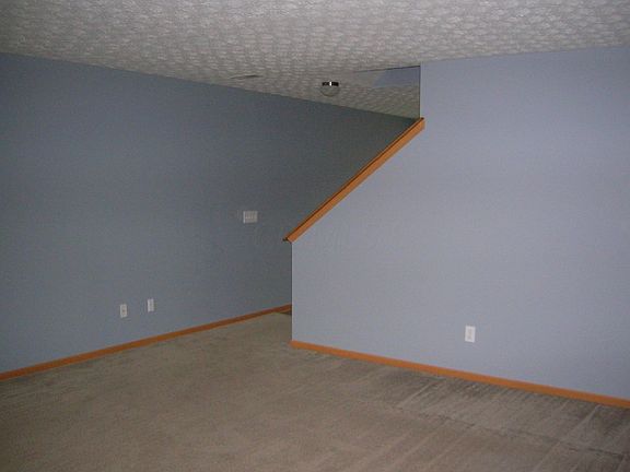 3rd image of 7197 Reynolds Crossing Dr