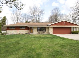 S68W13796 Bristlecone Ln, Muskego, WI 53150