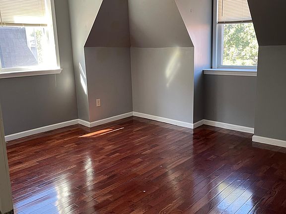 2nd image of 4907 Cedar Ave Floor 3