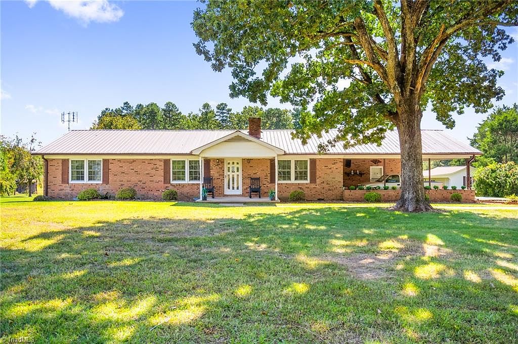 アガベ OPEN 6093 Zoo Pkwy, Asheboro, NC 27205 | Zillow